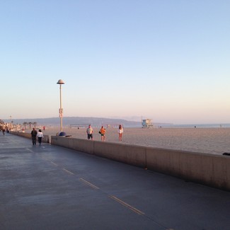 2119 Vanderbilt Ln, Redondo Beach, CA 90278