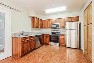6045-6S42 S 42nd St, Phoenix, AZ 85042