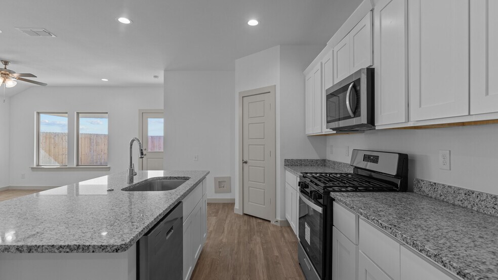 2342 149th St unit 36203107, Lubbock, TX 79423 - photo 3