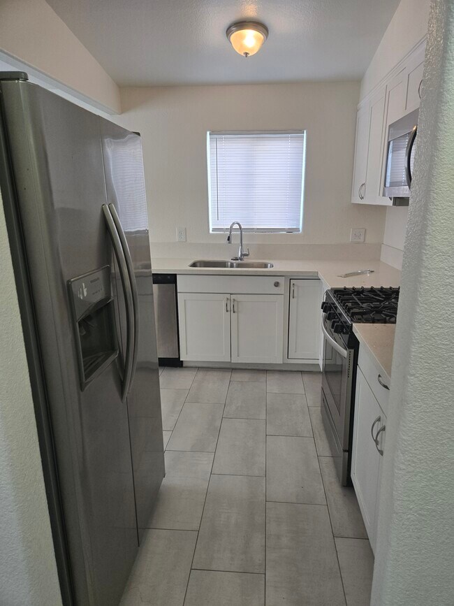 1280 Blankenship Ave unit 1, Las Vegas, NV 89106 - photo 5
