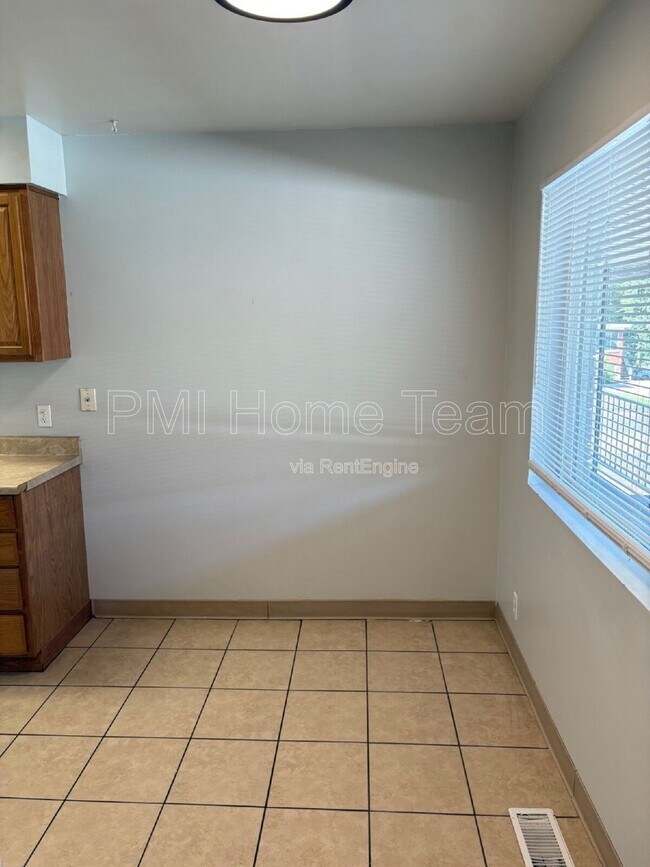 3476 Brinker Ave unit 2, Ogden, UT 84403 - photo 6