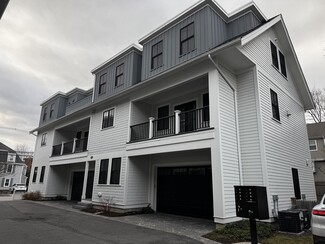 180 Adams St Unit 2, Newton, MA 02458