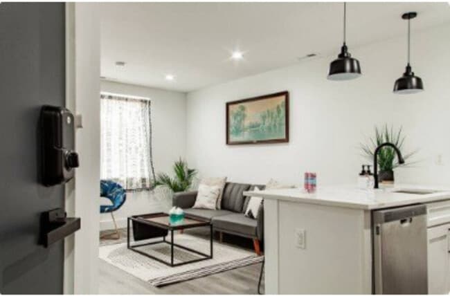 1530 Neal St NE unit 1B, Washington, DC 20002 - photo 6