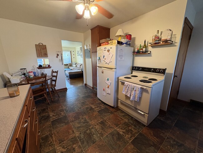 901 E Scott St unit B, Kirksville, MO 63501 - photo 6