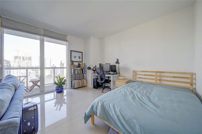 50 Biscayne Blvd unit 1903, Miami, FL 33132 - photo 5