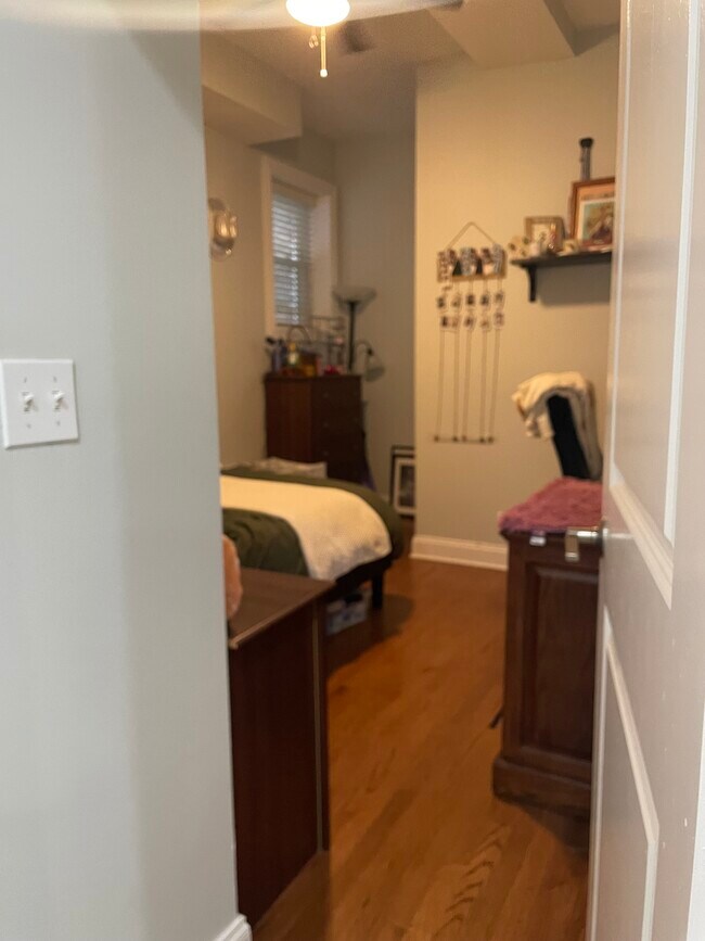 1025 N Wood St unit 1F, Chicago, IL 60622 - photo 4