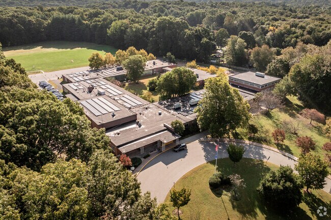 Buttonball Lane School is located in Glastonbury.