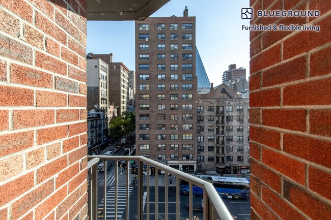 101 W 15th St unit FL6-ID1320, New York, NY 10011 - photo 5