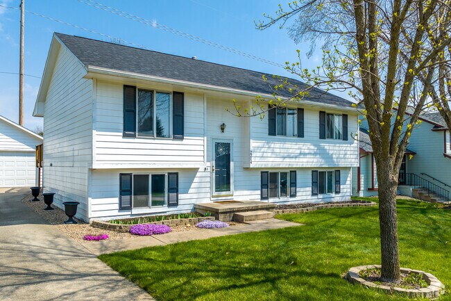 Updated split-level homes are scattered throughout Bloomfield/Allen's north side.