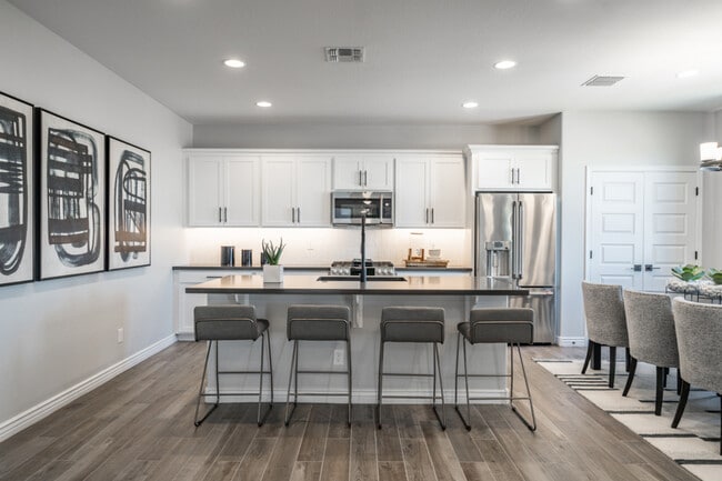 3772 N 100th Dr, Avondale, AZ 85392 - photo 3