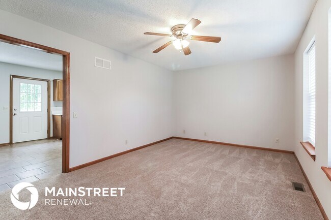 711 N Jesse Cir, Kearney, MO 64060 - photo 6