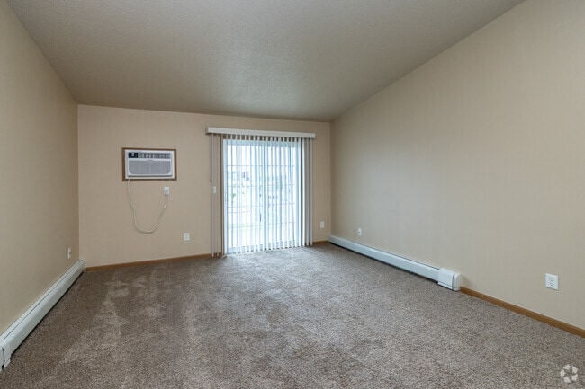 Eagle Lake Apartments, West Fargo, ND 58078 - photo 6