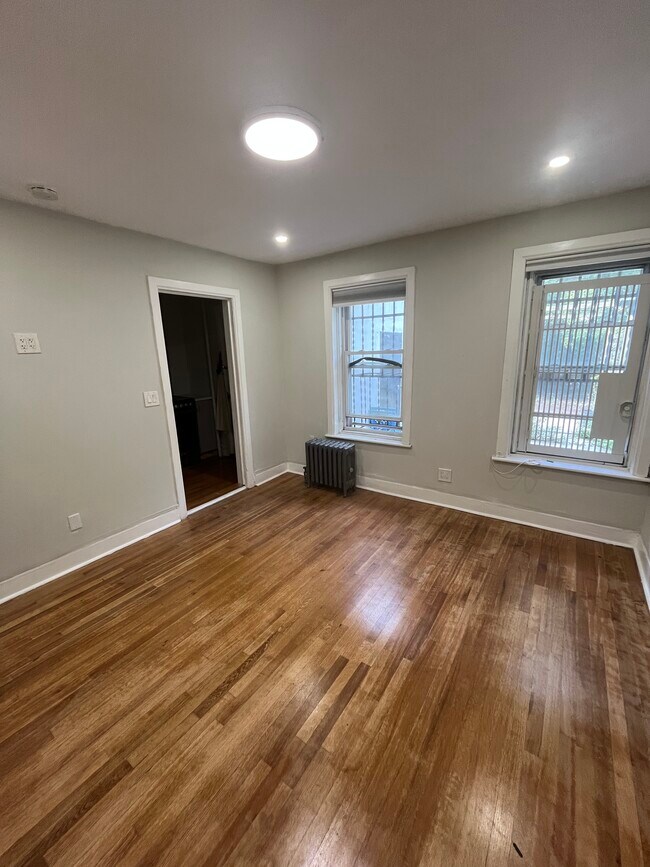 1061 Clay Ave unit 1B, Bronx, NY 10456 - photo 3