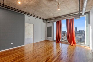700 W Van Buren St Unit 1307, Chicago, IL 60607
