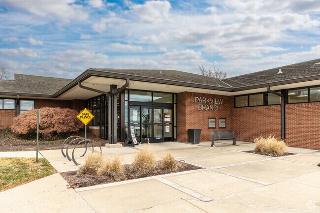The Parkview Branch of the St. Louis Public Library serves Charlack residents.