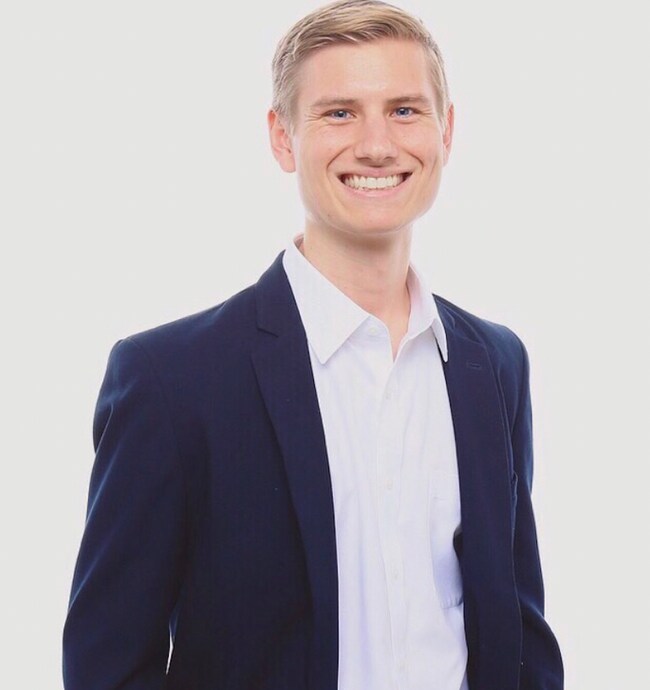 Agent Photo