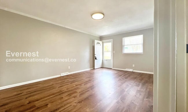 9515 E 18 St S, Independence, MO 64052 - photo 4