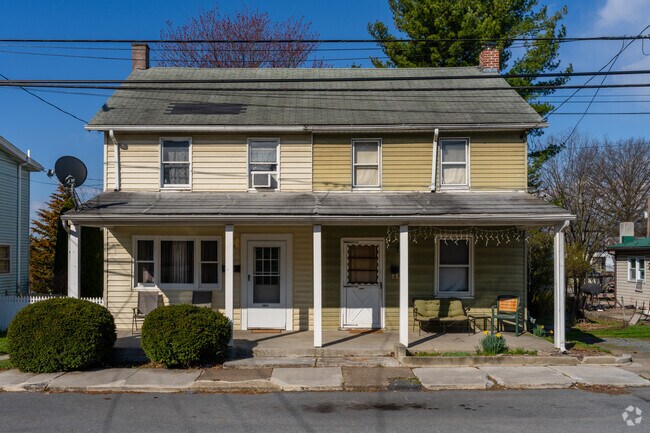 Twin Colonials are charming and affordable for hard-wrking locals in Oberlin.