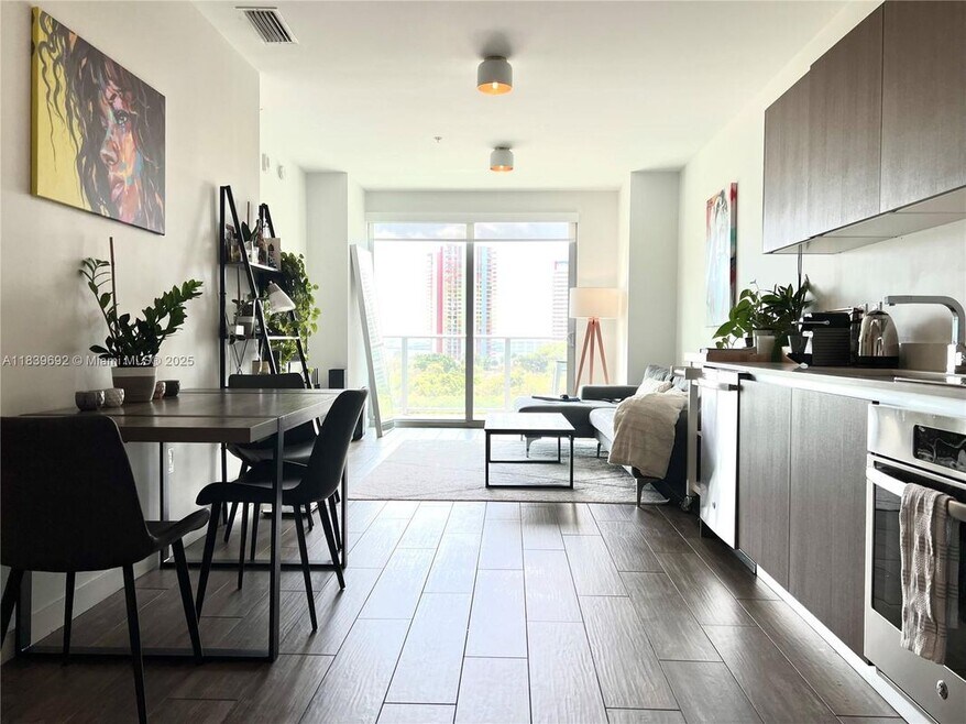 Le Parc at Brickell, Miami, FL 33129 - photo 1