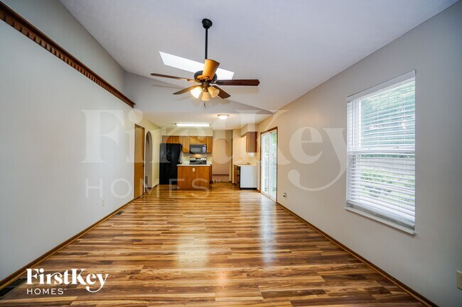 1904 Little Water Dr, Columbus, OH 43223 - photo 7