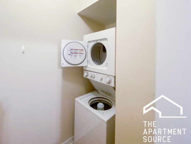 846 W Cornelia Ave unit 3S, Chicago, IL 60657 - photo 5