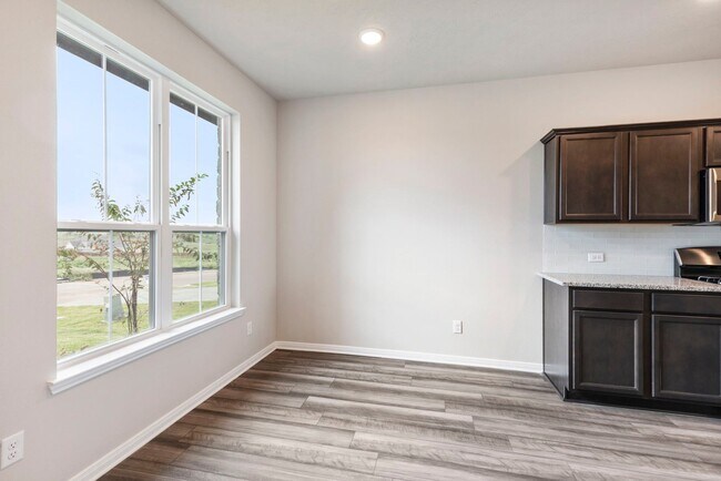 2000 Jester Trail unit 36882728, Bryan, TX 77807 - photo 4