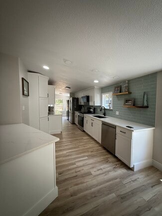 14101 Specs Ln, Summerdale, AL 36580