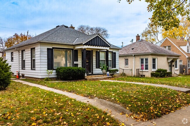 Lincoln Creek has a nice variety of home styles and sizes for resident to choose from.