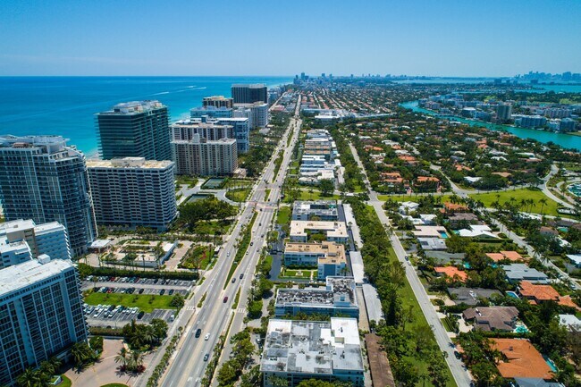 Windsor Biscayne Shores, Miami, FL 33161 - photo 5