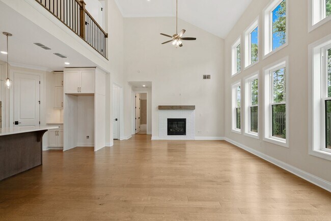 550 Pilgrim Mill Rd unit 36452908, Cumming, GA 30040 - photo 3