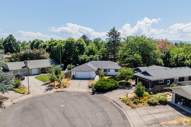 Many homes in Greenhills Estates are nestled around cul de sacs.