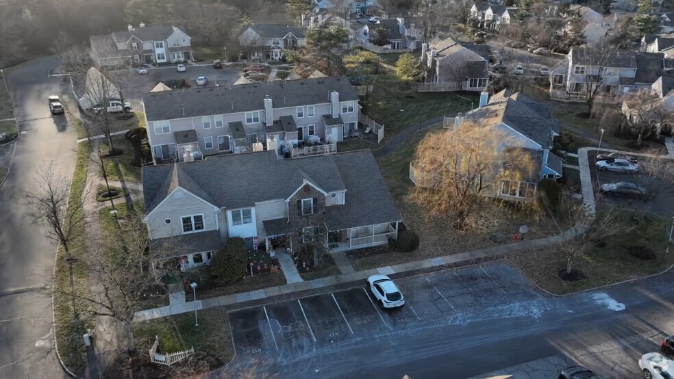 11 Braxton Ct, East Windsor, NJ 08520 - photo 2