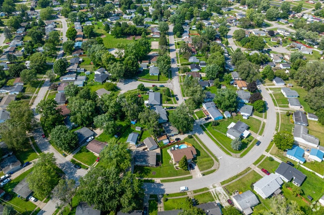 Indian Heights is known for it's circular streets.