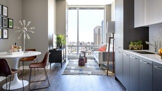 100 W Wacker Dr, Chicago, IL 60601