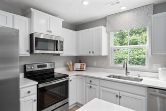 234 St Andrews St Unit 36333350, Edinburgh, IN 46124