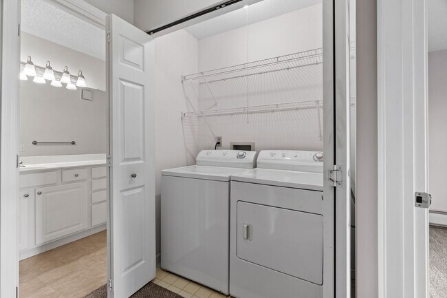 Mallard Creek, Golden Valley, MN 55427 - photo 6