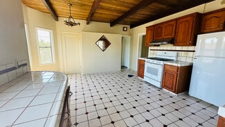 5432 Foothill Blvd Unit Upper Unit, Oakland, CA 94601