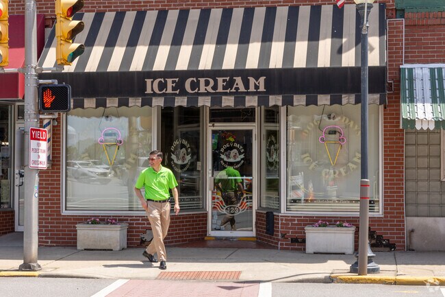 Kids love Dog Days Ice Cream in downtown Chesterton in the Indiana Dunes area.