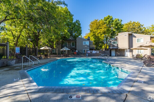 Emerald Vista Apartments, Elk Grove, CA 95624 - photo 7