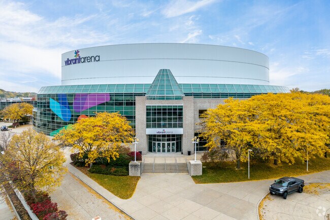 Residents of Moline enjoy their proximity to the Vibrant Arena.