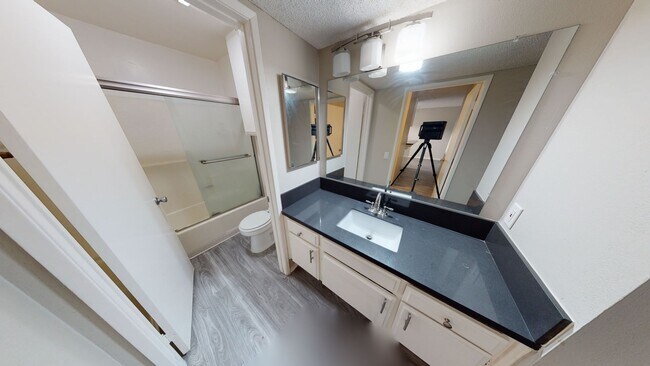 12617 OXNARD || Unique TWO LEVEL APT available!, North Hollywood, CA 91606 - photo 6