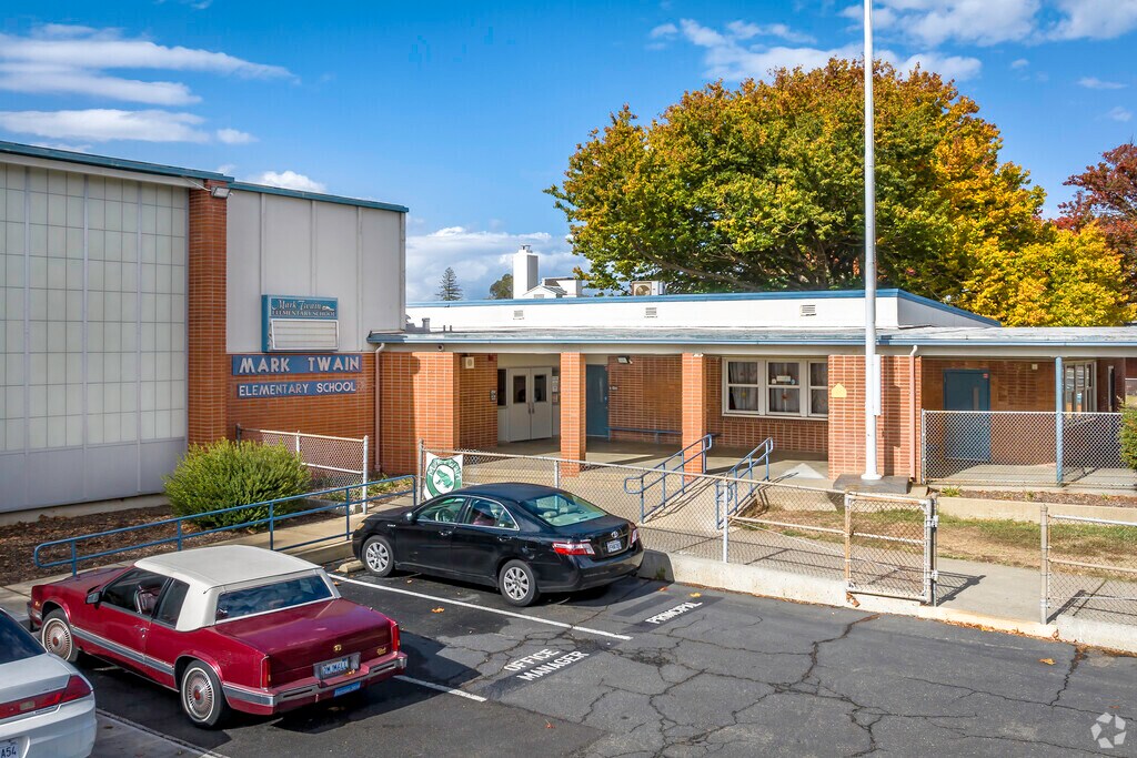 Educational opportunities abound at Mark Twain Elementary School.