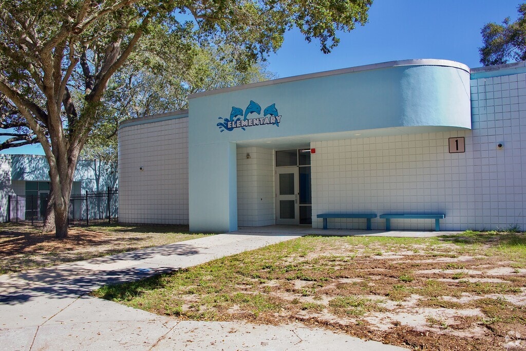 Calvin A. Hunsinger School serves students in the Clearwater community.