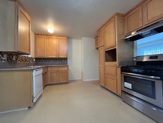 97 E Laurel Ave Unit C, Sierra Madre, CA 91024