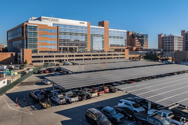 The University of Arkansas is just a few minutes drive .