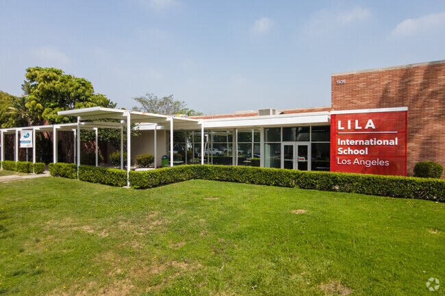 Burbank offers international options such as the Lycee International de Los Angeles school.