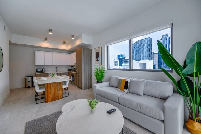 Smart Brickell unit FL16-ID1022471P, Miami, FL 33130 - photo 2