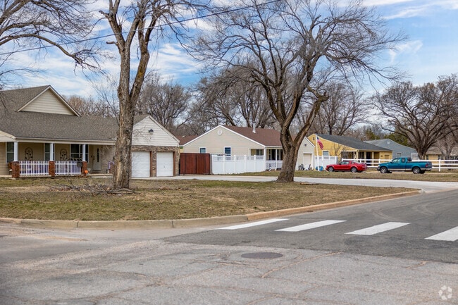 Most homes in Indian Hills Riverbend are one-story homes.