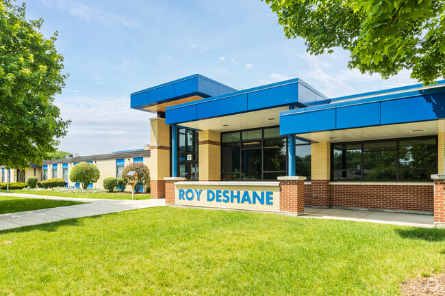 Roy Deshane Elementary School belongs to school district 93.