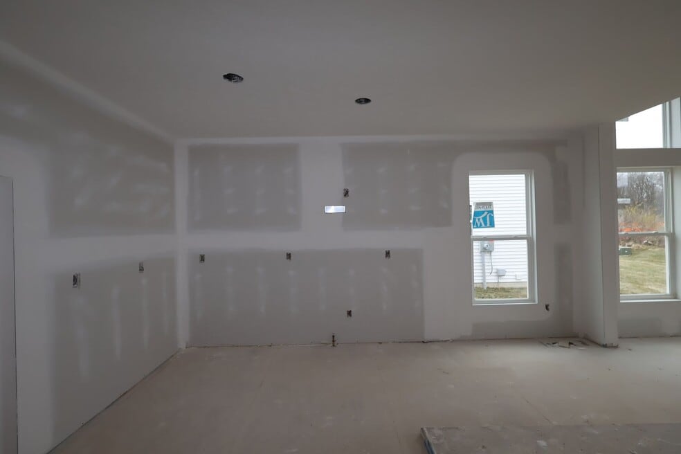 320 Cherry Hills Rd, Commercial Point, OH 43116 - photo 1